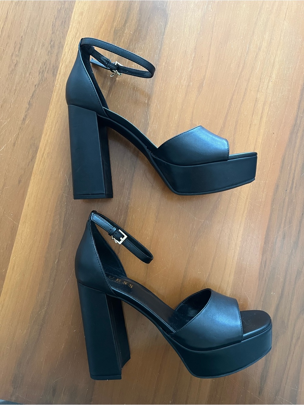 GUESS NEVER WORN Black Platform Block Heel Sandals with Ankle Strap - Picture 2 of 4
